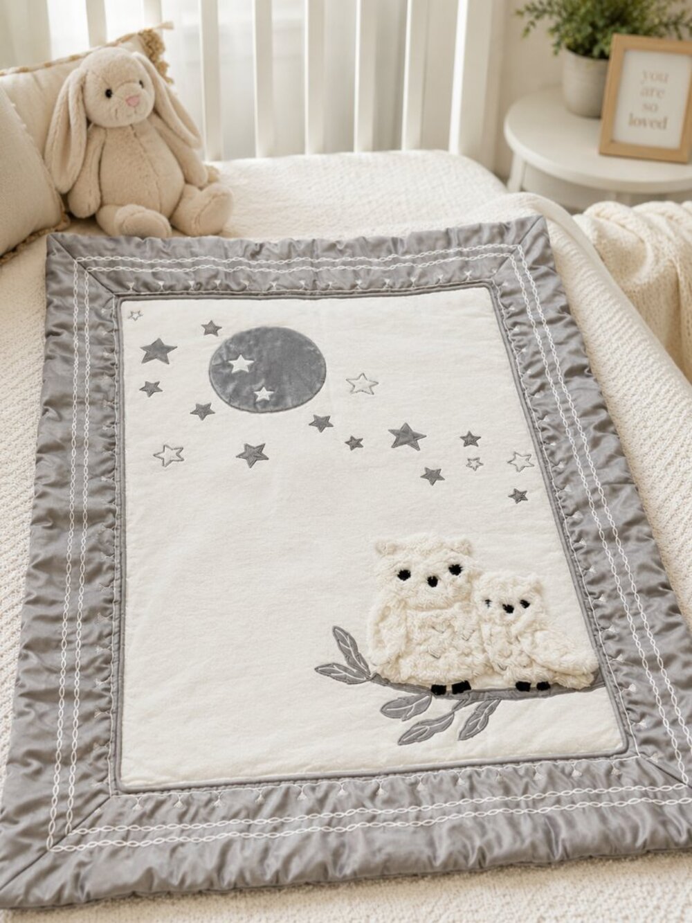 Lambs & Ivy Luna Celestial Owl Crib Comforter White Grey Excellent Condition